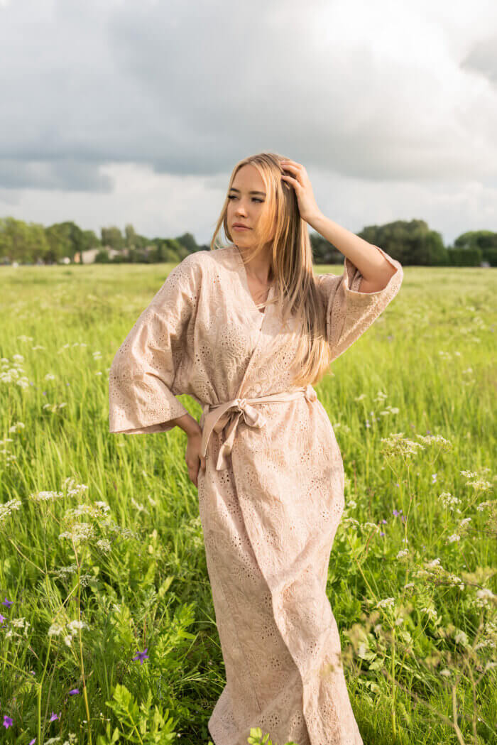 Puuvillasest broderii kangast kimono-hõlst - Image 12