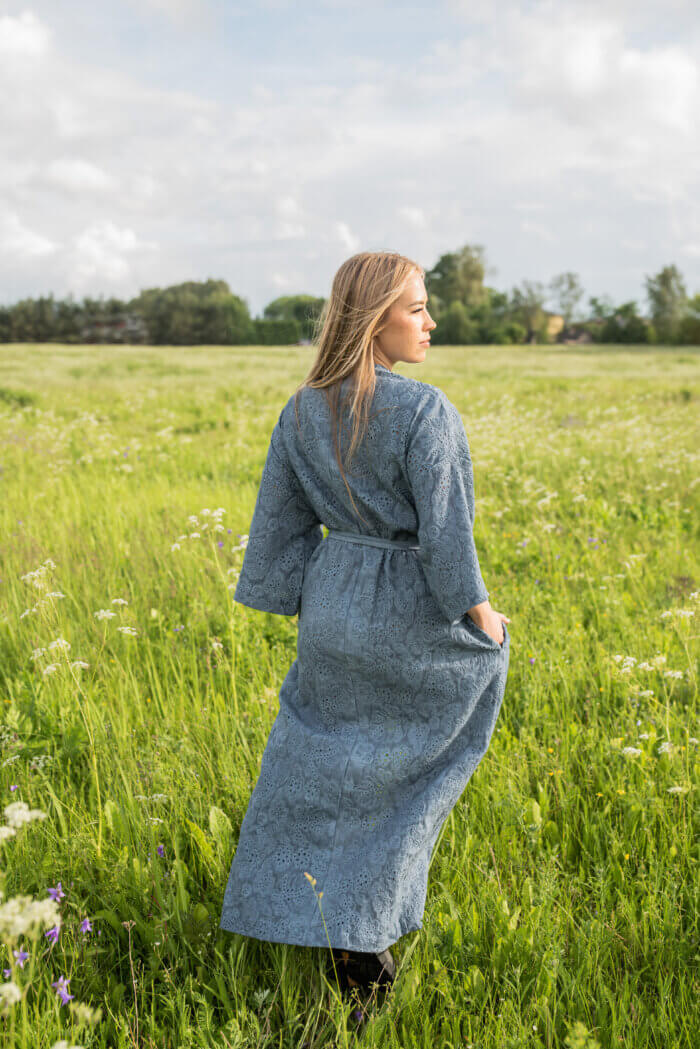 Puuvillasest broderii kangast kimono-hõlst - Image 9
