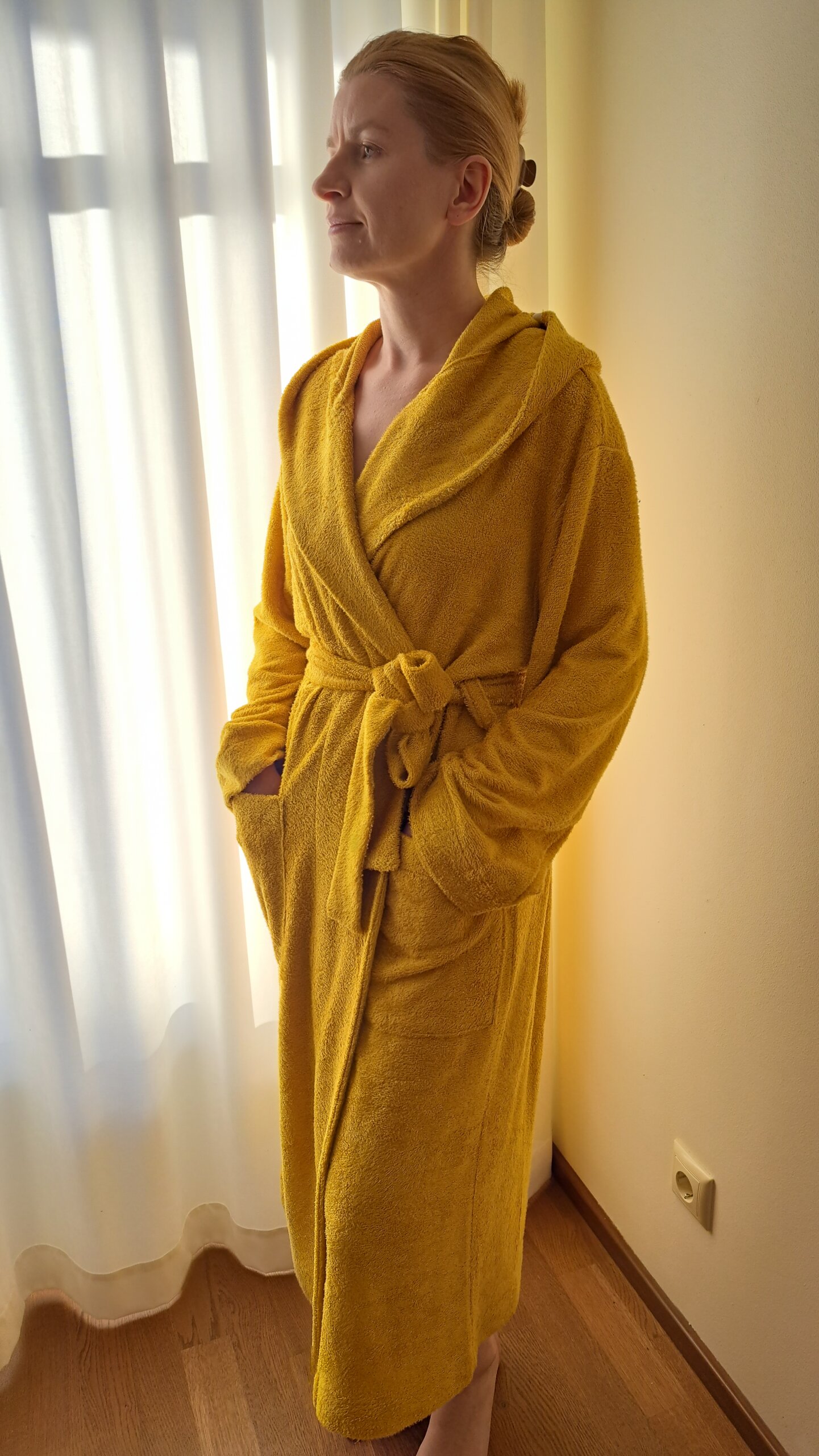 Bambusfroteest UNISEX hommikumantel kapuutsiga kuldkollane - Image 2