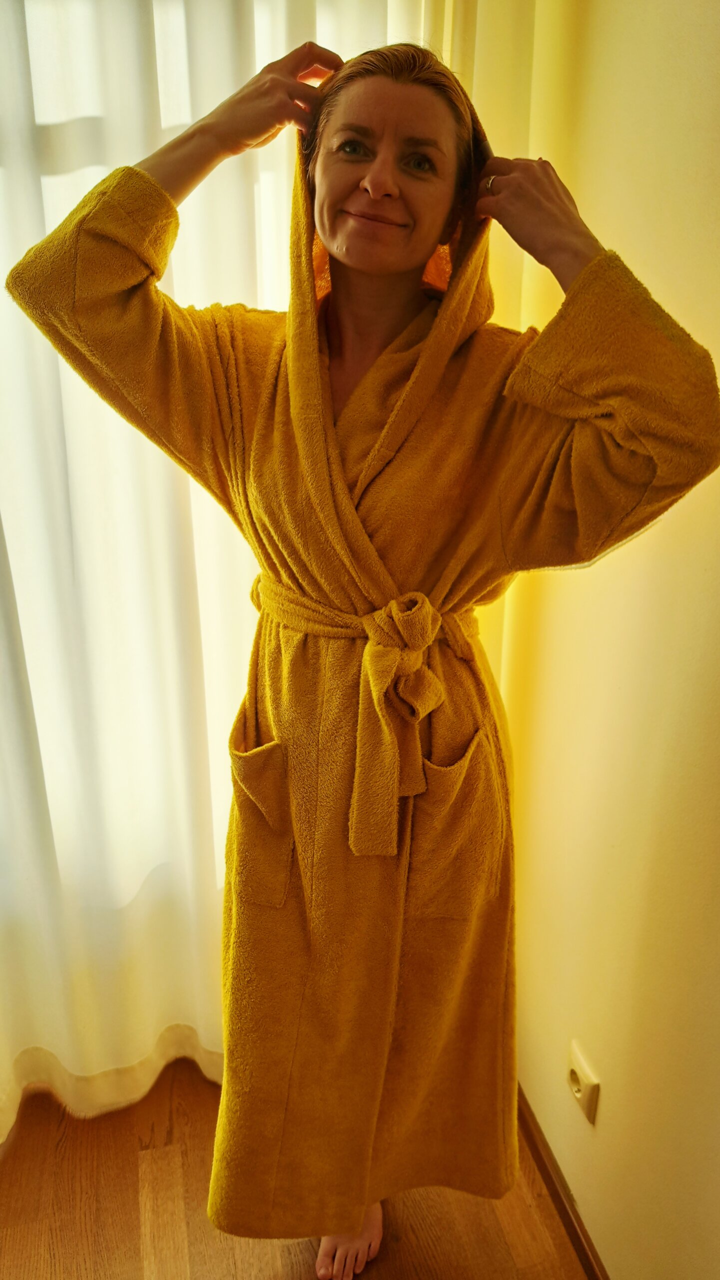 Bambusfroteest UNISEX hommikumantel kapuutsiga kuldkollane - Image 5